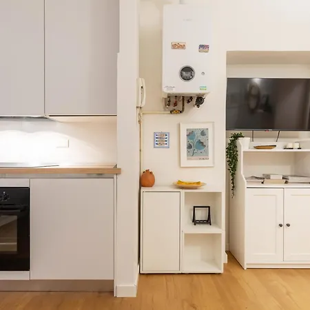 Apartment Quiet Two-room A Few Steps From Mm Ptvenezia Milan