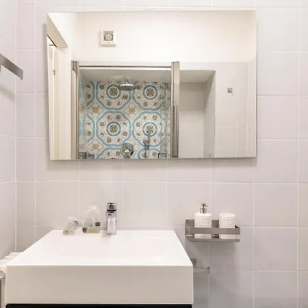 Quiet Two-room A Few Steps From Mm Ptvenezia Apartment Milan